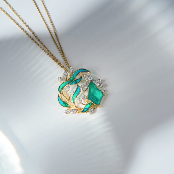 The Bagh Pendant